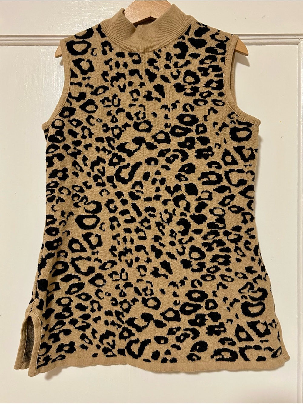 JM Collection Camel & Black Knit Mock Neck Sweater